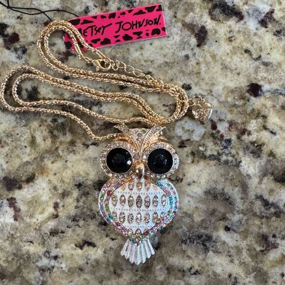 NECKLACE! Betsey Johnson Rose Gold and Multicolor Owl Necklace BNWT - Picture 1 of 4